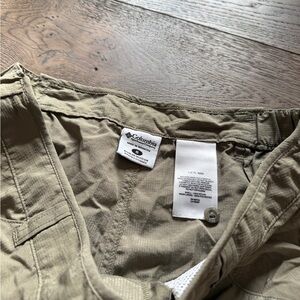 Columbia Olive Green Cargo Shorts